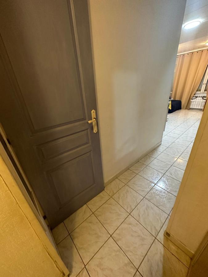 A La Semaine Ou Au Jour / Location Studio Meuble 30M² La Ciotat Ngoại thất bức ảnh