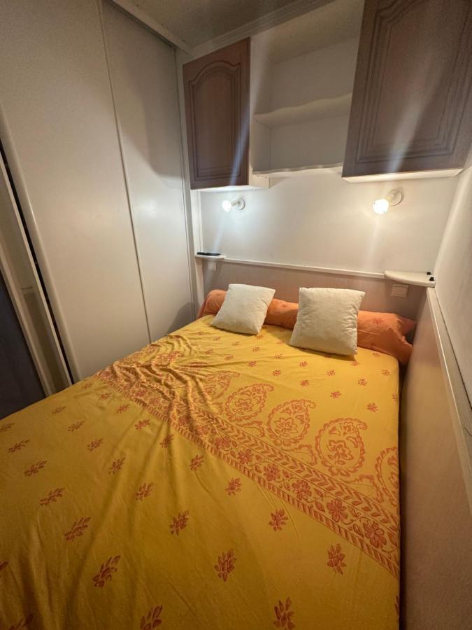A La Semaine Ou Au Jour / Location Studio Meuble 30M² La Ciotat Ngoại thất bức ảnh