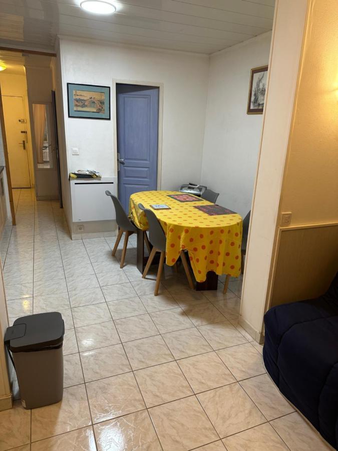 A La Semaine Ou Au Jour / Location Studio Meuble 30M² La Ciotat Ngoại thất bức ảnh